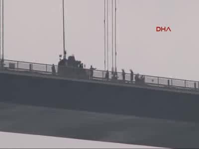 15 Temmuz Şehitler Köprüsü'nde intihar girişimi!