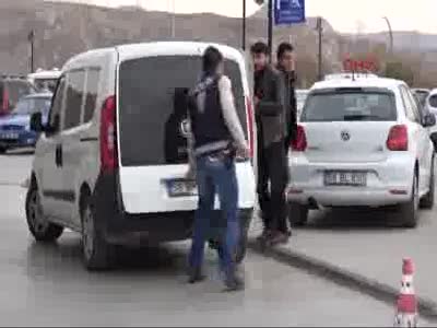 Sivas'ta 27 iş adamı FETÖ'den gözaltına alındı