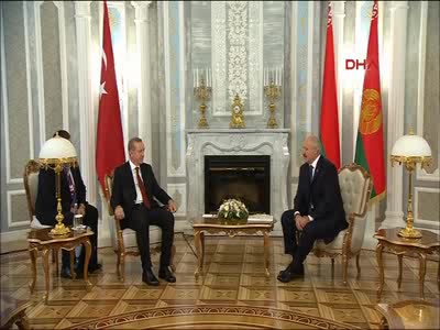 Erdoğan, Belarus'ta Bağımsızlık Sarayı'nda Cumhurbaşkanı Alexander Lukaşenko ile görüştü