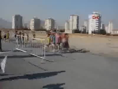 Fenalalık geçirten anma koşusu