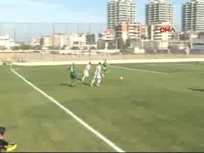 Bursaspor'da büyük şok, antrenman maçında ayağı kırıldı - 2