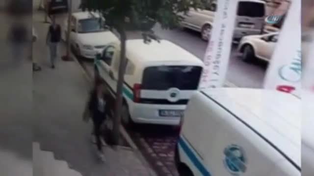 Güpegündüz iş yerini böyle kurşunladı