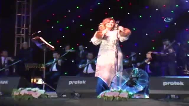 Sibel Can yaşını küçülttürdü: İşte gerçek yaşı