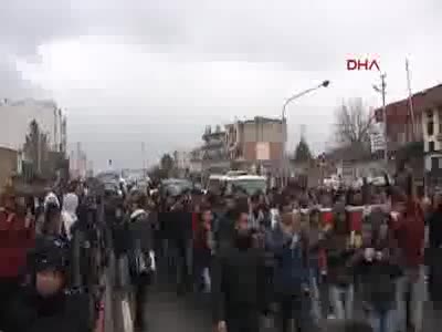 HDP'li Dilek Öcalan için mahkemeye zorla getirme kararı