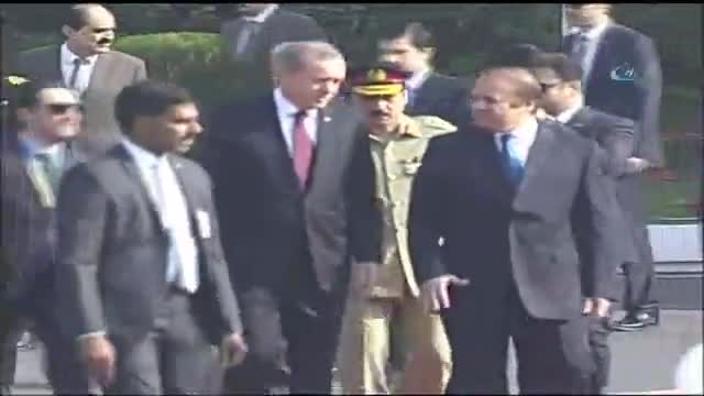 Erdoğan Pakistan'da resmi törenle karşılandı