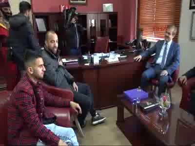 Bursasporlu futbolcular hasta çocuklarla bir araya geldi