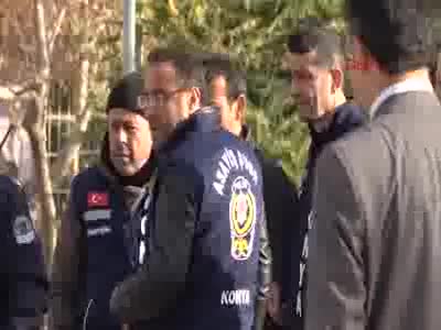 Eşiyle para karşılığı ilişkiye girmek istediği iddiasıyla öldürüp cesedi yakmışlar
