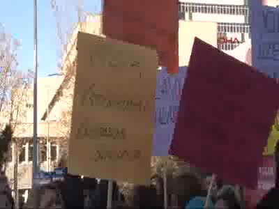 Kadın örgütlerinden TBMM önünde 'cinsel istismar' protestosu