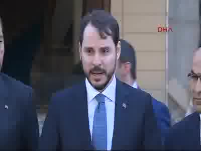 Berat Albayrak Adana Valiliği  önünde açıklamalarda bulundu