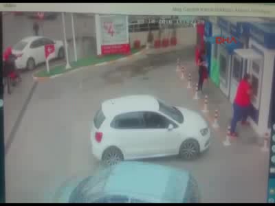 Diş doktoru ve hastalarını soyan gaspçılardan biri yakalandı