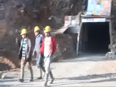 Krom madeninde göçük: 1 işçi mahsur - 2