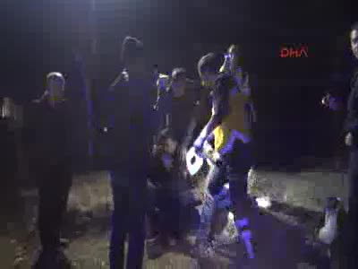 Polisten kaçarken kaza yaptılar