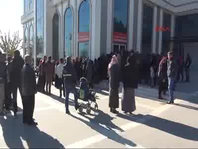 Şanlıurfa'da Suriyelilerin adres bildirimi kuyruğu