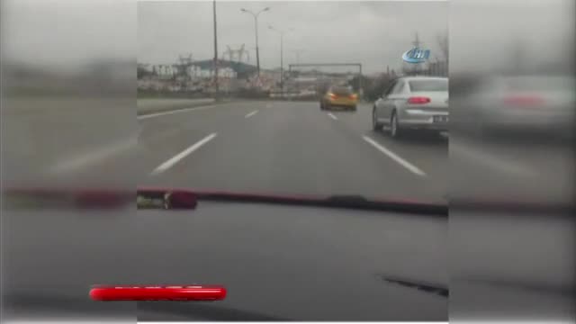 Trafikte terör estiren genç kamerada