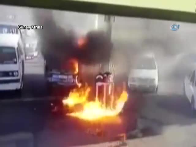 Benzin istasyonunda dehşet anları