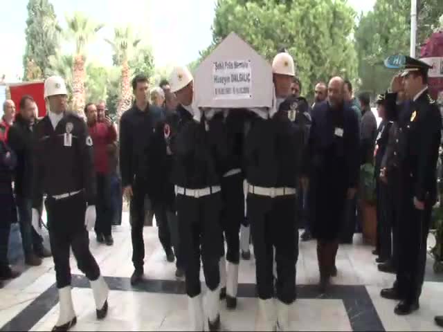Türkiye şehit evlatlarını ebediyete uğurladı