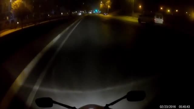 Şehir magandalarından motorcuya feci dayak