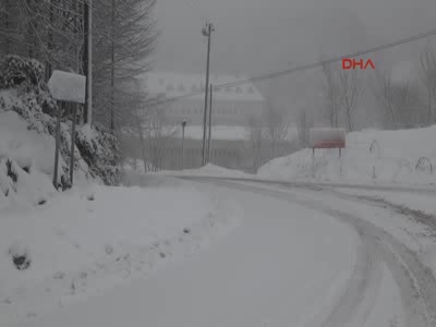 Bolu Dağı'nda kar ve sis ulaşımı yavaşlattı