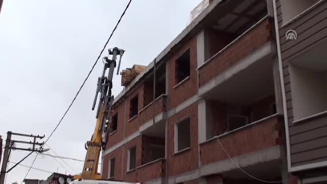 Bursa'da inşaattan düşen Suriyeli işçi hayatını kaybetti