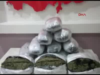 27 kilo uyuşturucuyu kargoyla gönderdiler