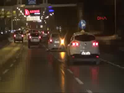 Akademisyenlerinde bulunduğu 14 kişi gözaltına alındı