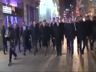 Ak Parti heyetinden Rusya Konsolosluğuna taziye ziyareti