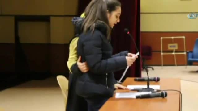 15 Temmuz şehidinin kızından ağlatan şiir