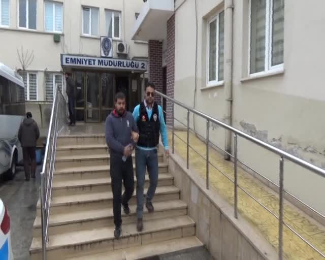 Bursa'da uyuşturucu satıcısı yakalandı