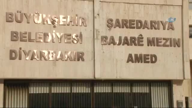 Belediye tabelasına Diyarbakır silueti eklendi