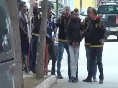 Aranan 6 hükümlü evlerinde yakalandı