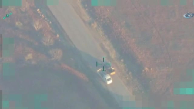 Türk jetleri DEAŞ'a ait bombalı aracı böyle vurdu