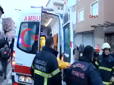 Liseli Elif, okula giderken çöken duvarın altında kaldı