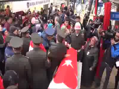 Bursalı Şehit Uzman Çavuş Ferhat Demir son yolculuğuna uğurlandı