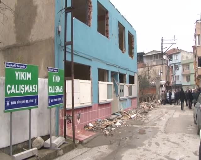 Bursa'da binalar yıkılıyor, mahalleler nefes alıyor