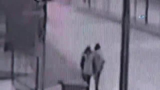Duvar öğrencinin üzerine böyle yıkıldı