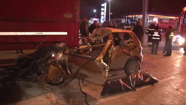 Bursa'da feci kaza: 1 ölü, 1 yaralı