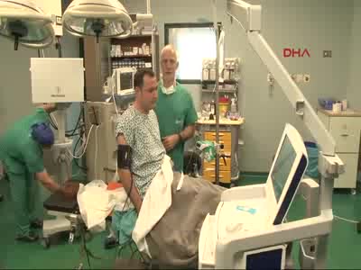 Genç babaya, çifte sağlamalı beyin ameliyatı