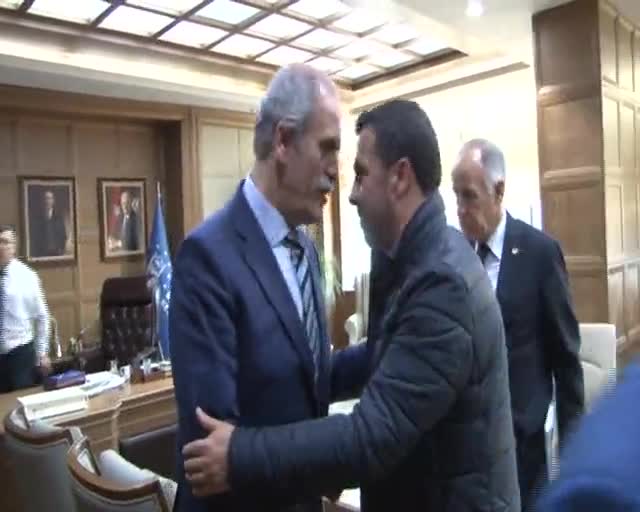 Bursa'daki çarşılarda sıra işleyişte