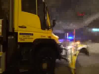Bursa Uludağ'da kar kalınlığı 2 metre 20 santime ulaştı