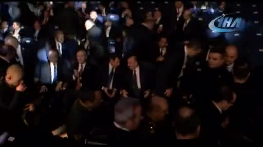 Bakan Müezzinoğlu Bursa'da ekonomiye değer katanlar ödül törenine katıldı