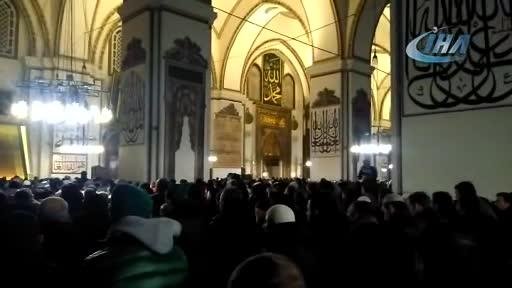 Bursa Da Yeni Yilin Ilk Sabah Namazinda Ulucami Doldu Tasti Bursada Bugun Bursa Bursa Haber Bursa Haberi Bursa Haberleri Bursa