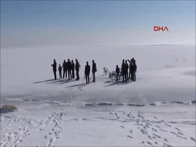 Donan göl eğlence alanına dönüştü
