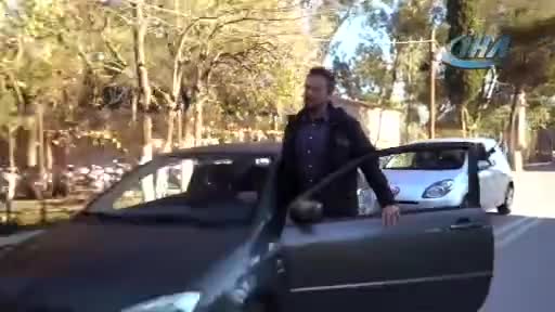 Yunan polis teşkilatı da Mannequian Challenge çılgınlığına katıldı