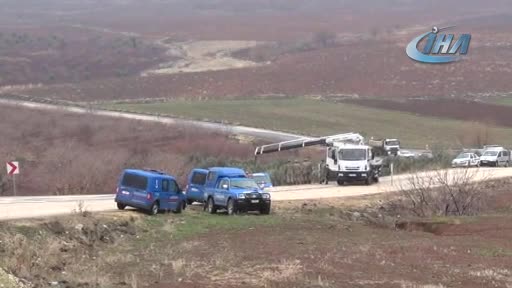 Kilis'te askeri araç şarampole yuvarlandı: 2 asker yaralı