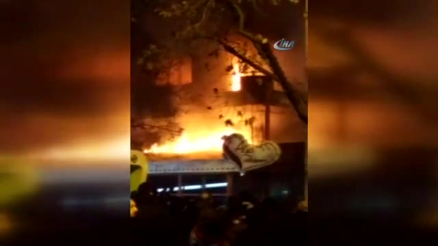 Pastanede yangın: 1 ölü, 4 yaralı