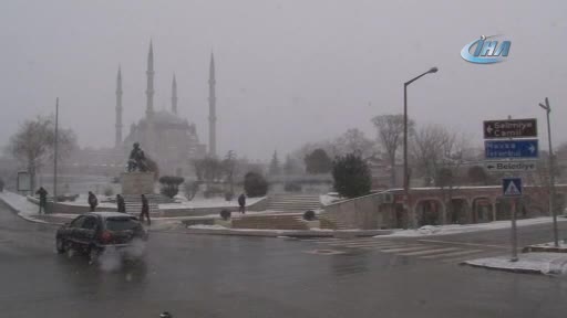 Edirne'de eğitime ve kamuya 'kar' engeli