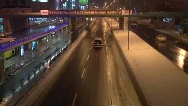 Kar yağışı yüzünden evlere kapandılar...