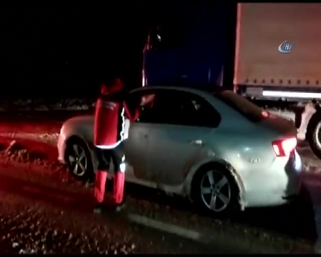 Bursa-İzmir Karayolu 13 saat sonra yeniden trafiğe açıldı
