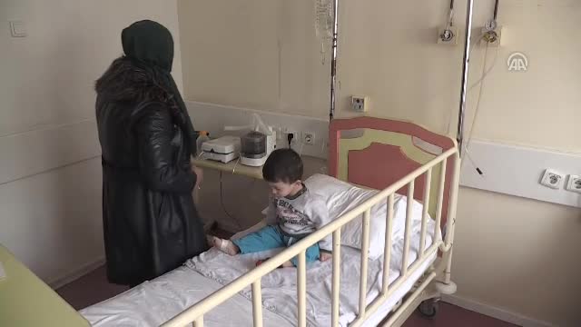 Bursa'da ciğerlerine fındık parçaları kaçan çocuk için seferber olundu
