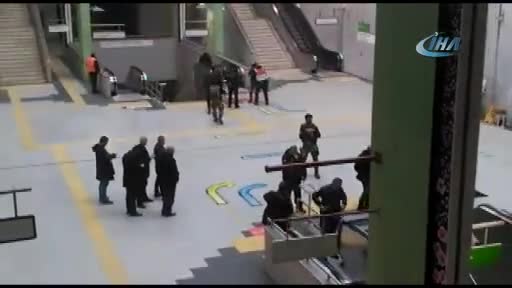 Metro istasyonunda Reina katliamcısı alarmı - 2
